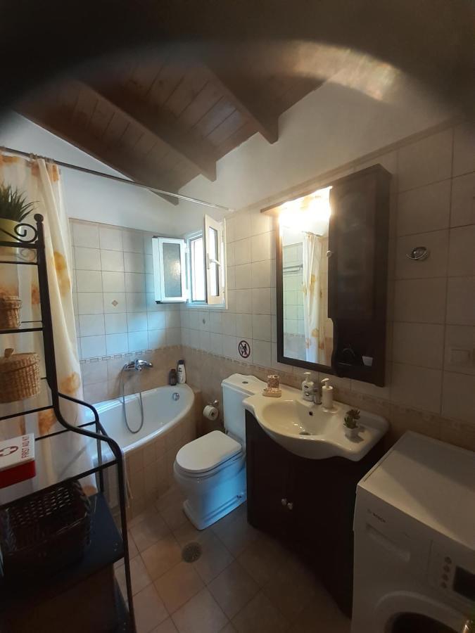 הוילה Pouládes Thomas House מראה חיצוני תמונה