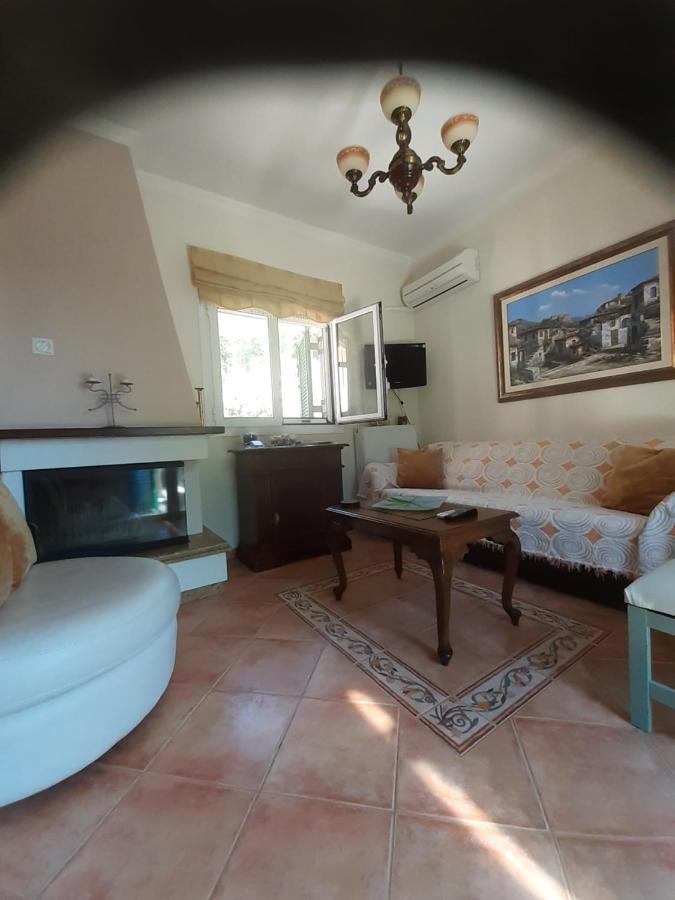 הוילה Pouládes Thomas House מראה חיצוני תמונה