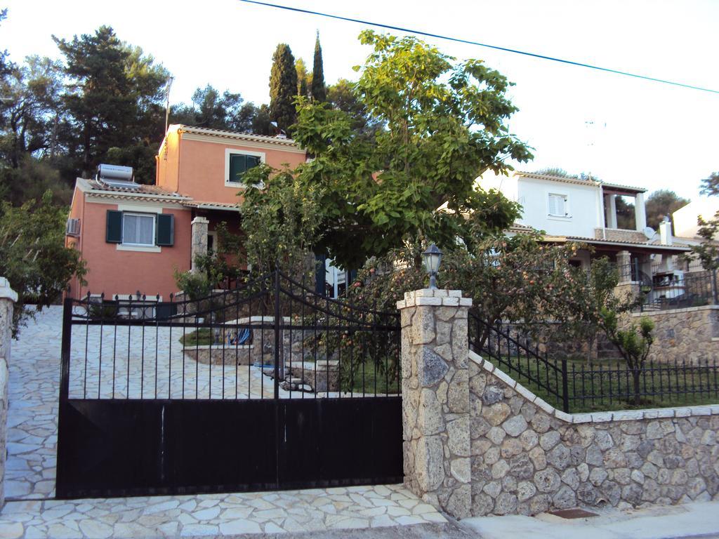 הוילה Pouládes Thomas House מראה חיצוני תמונה