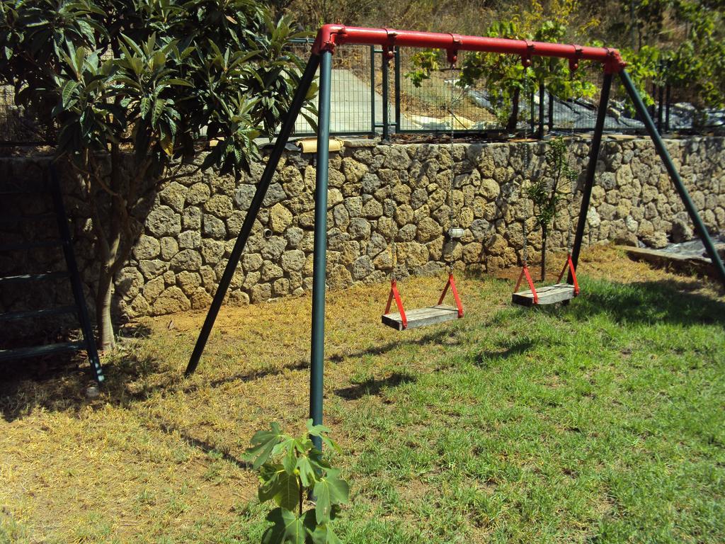 הוילה Pouládes Thomas House מראה חיצוני תמונה