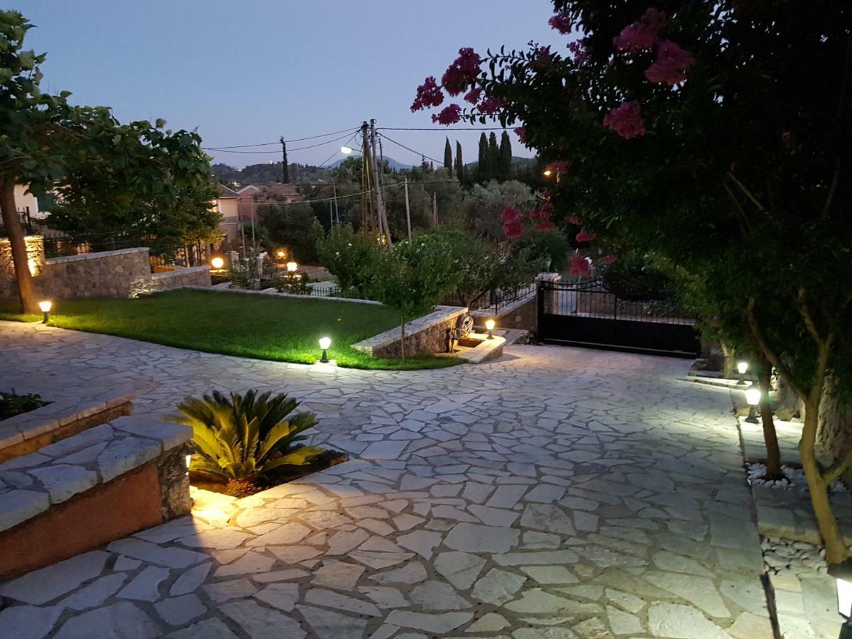 הוילה Pouládes Thomas House מראה חיצוני תמונה