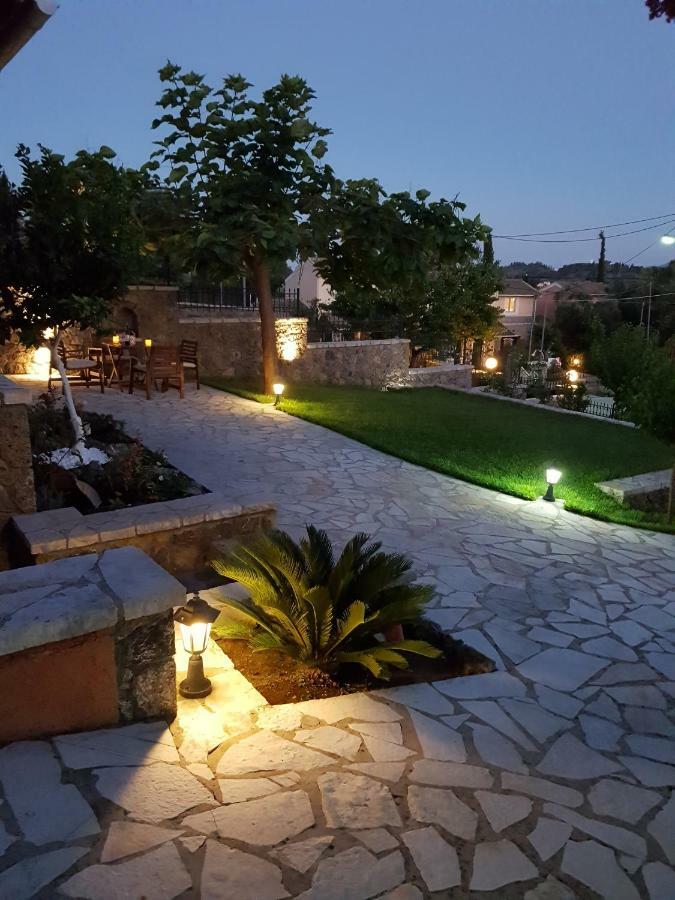 הוילה Pouládes Thomas House מראה חיצוני תמונה