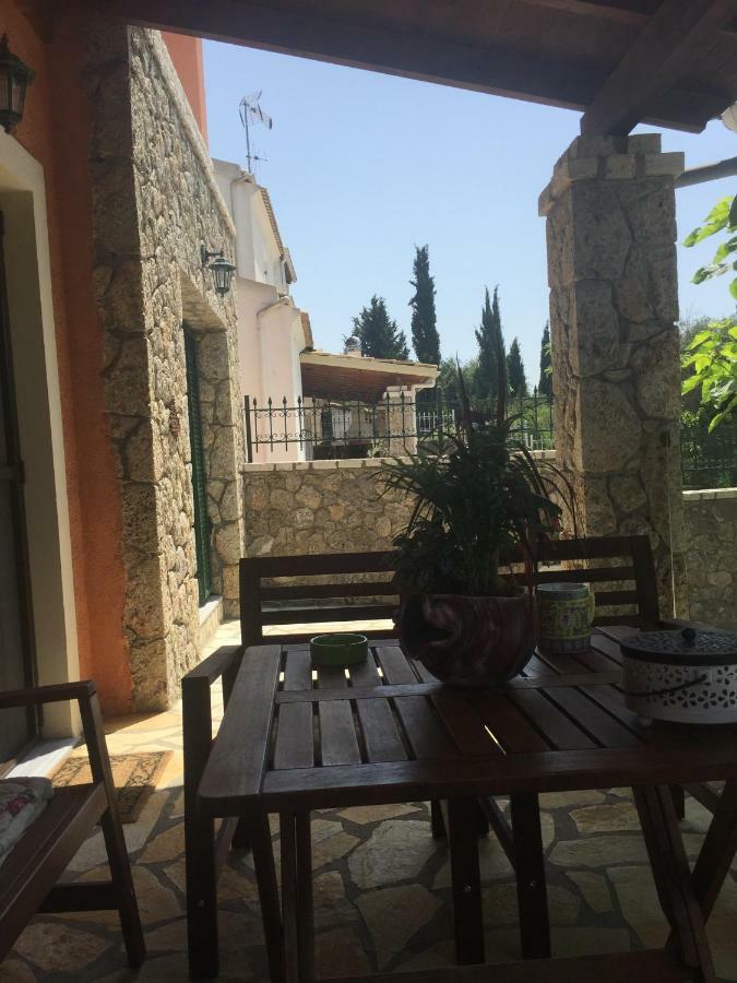 הוילה Pouládes Thomas House מראה חיצוני תמונה